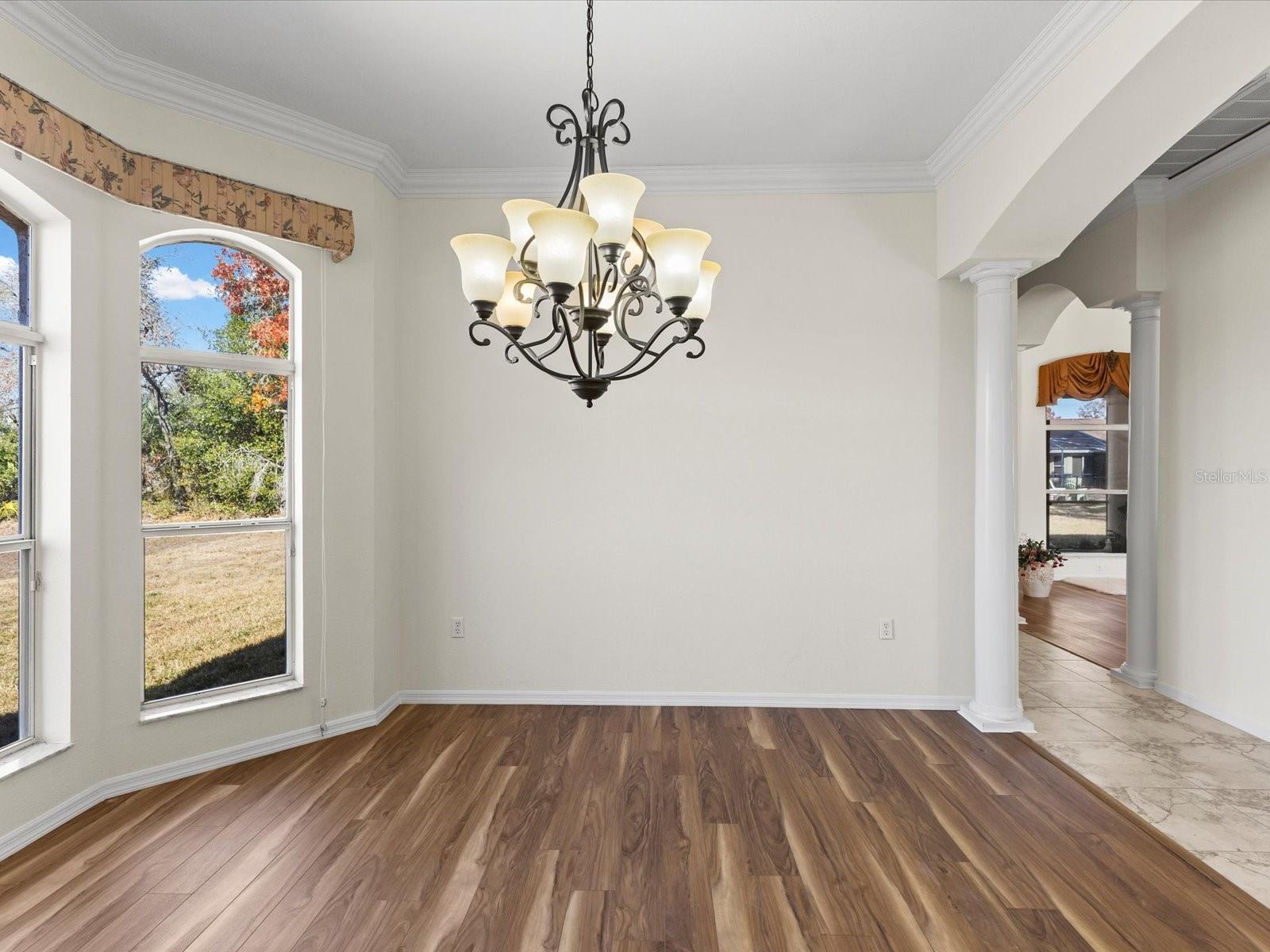 PRISTINE PLACE PH 4 - Residential