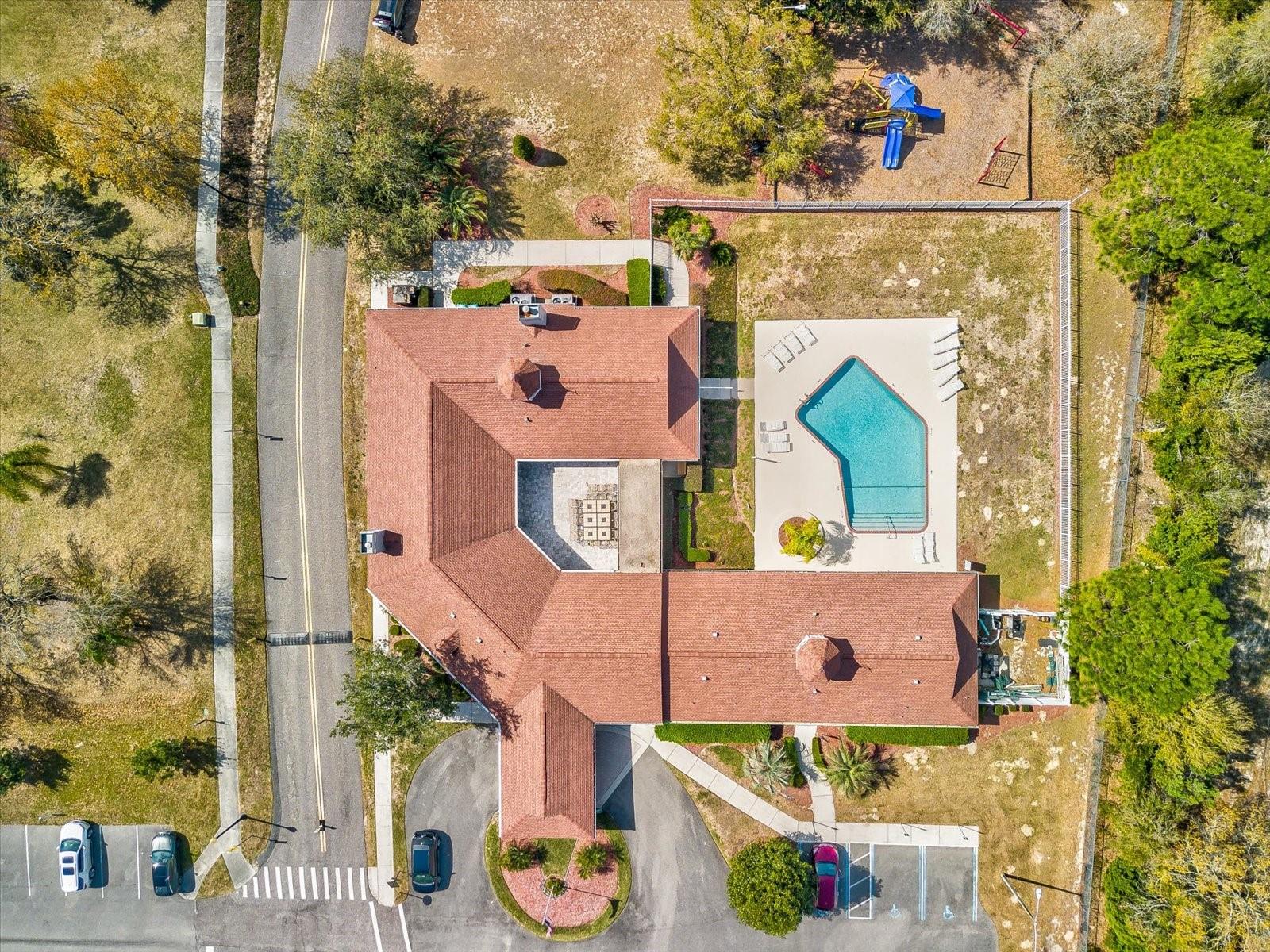 PRISTINE PLACE PH 4 - Residential