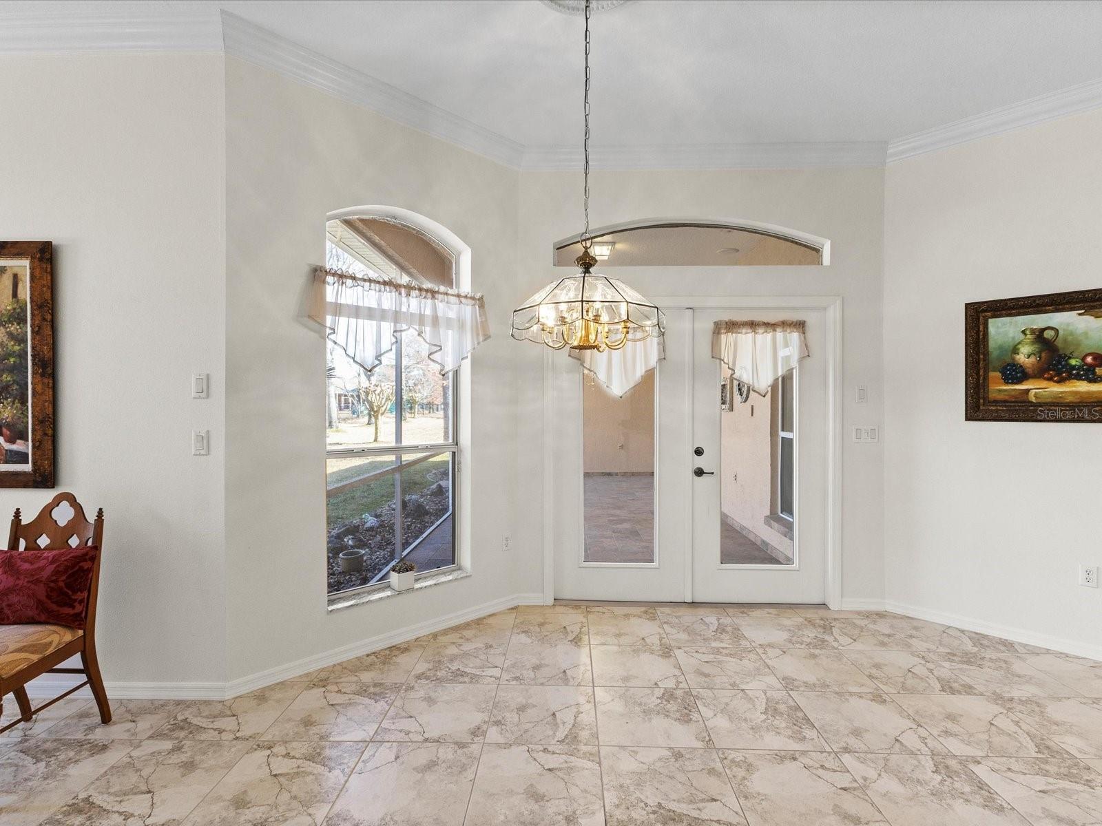 PRISTINE PLACE PH 4 - Residential