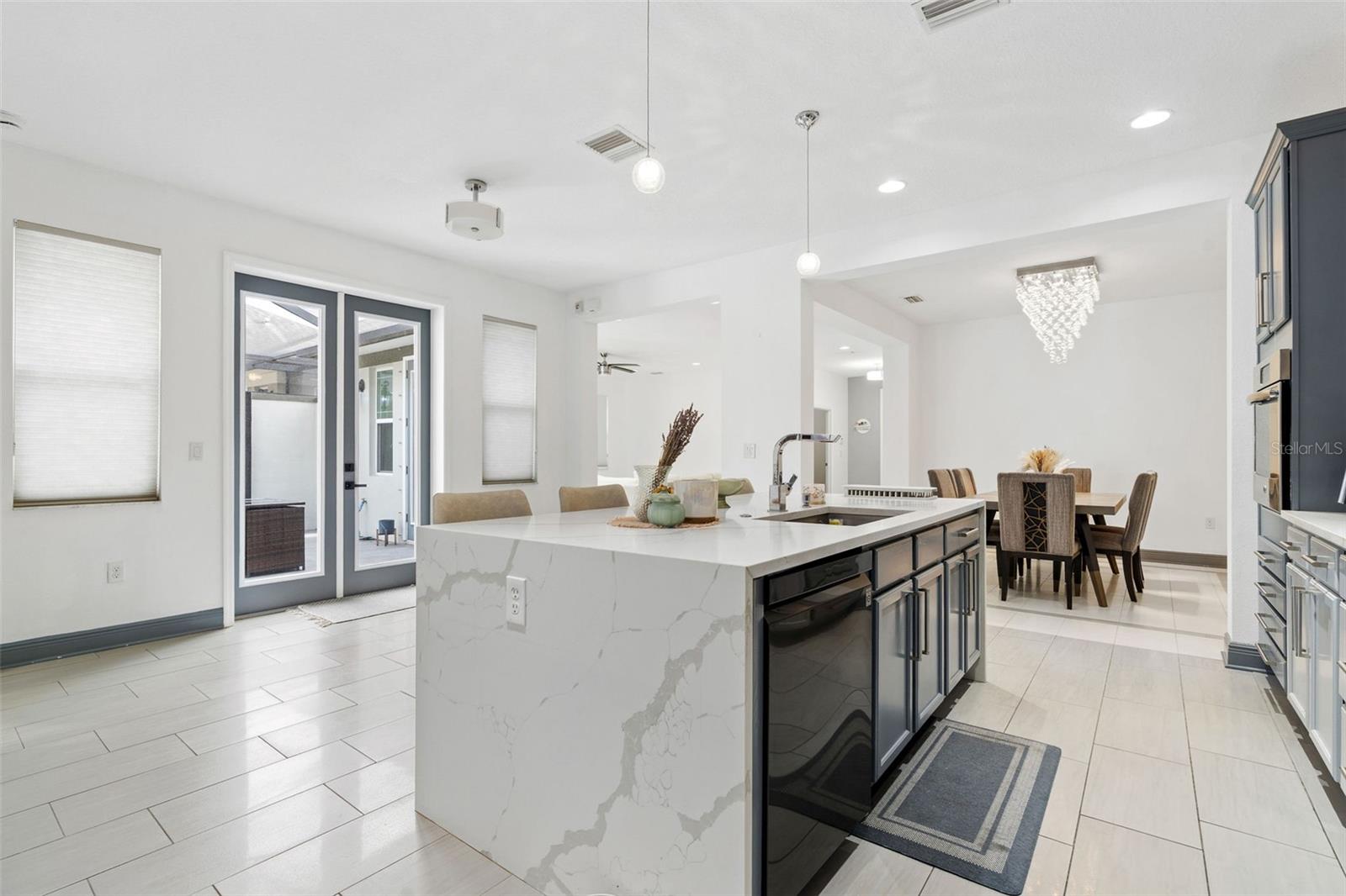 RAVINIA PH 2 - Residential Lease