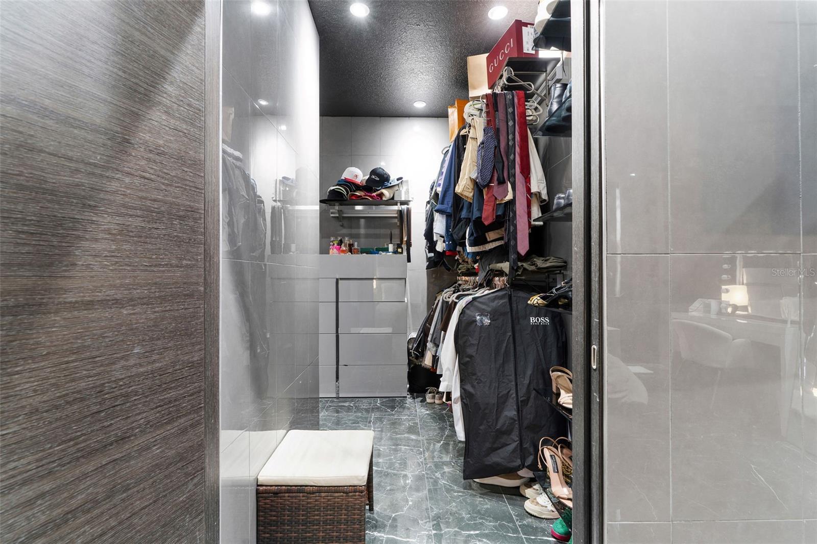 RAVINIA PH 2 - Residential Lease