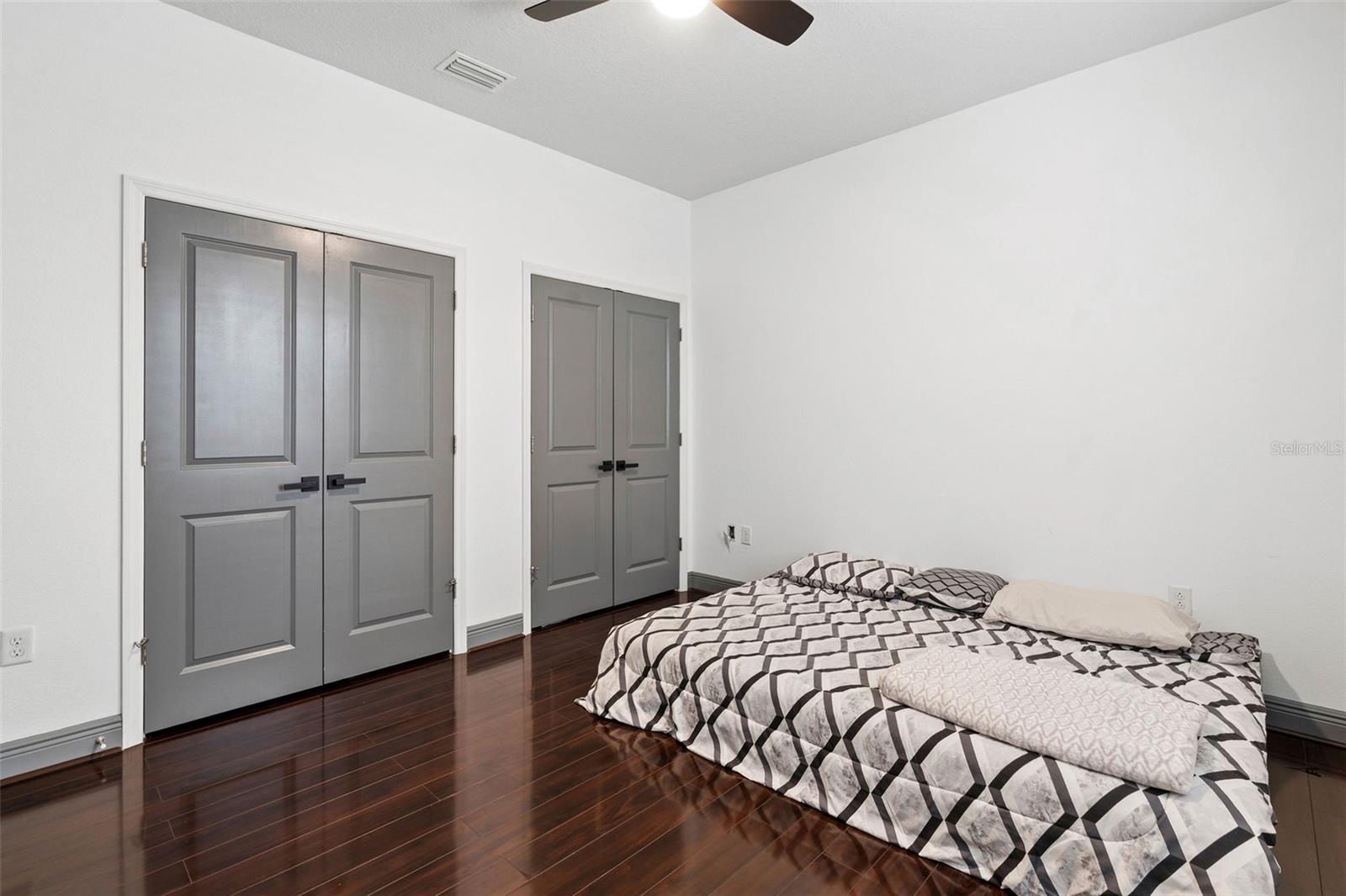 RAVINIA PH 2 - Residential Lease