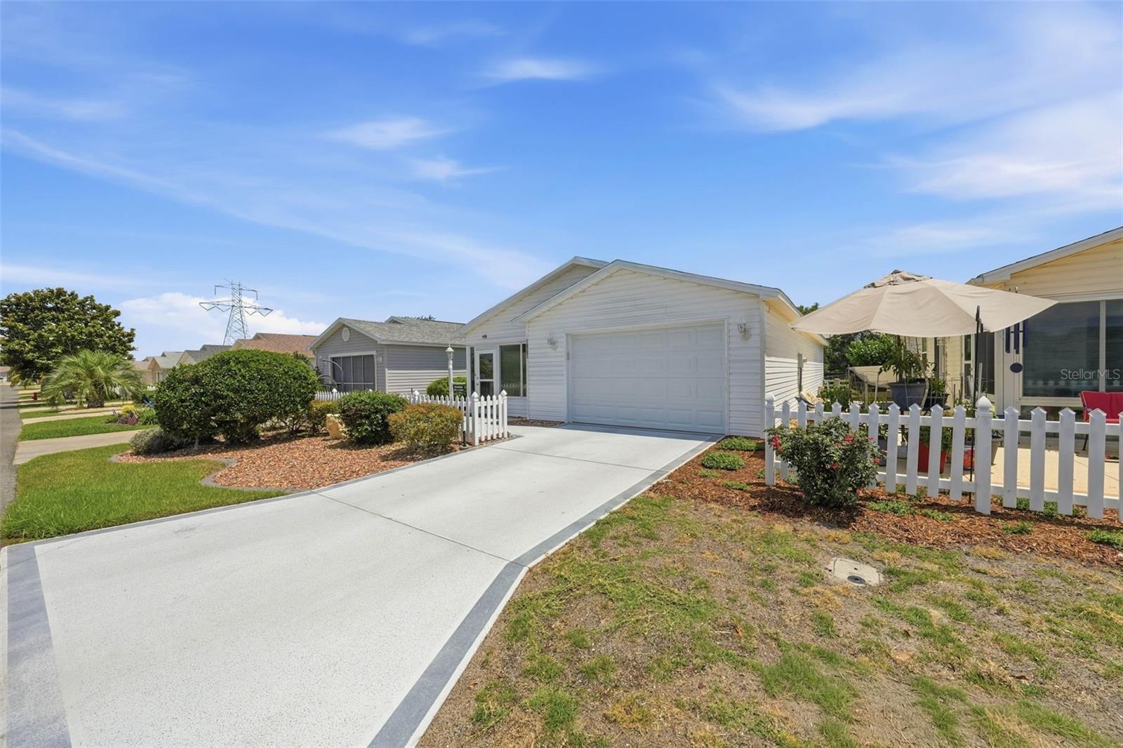 1607 NAVIDAD STREET