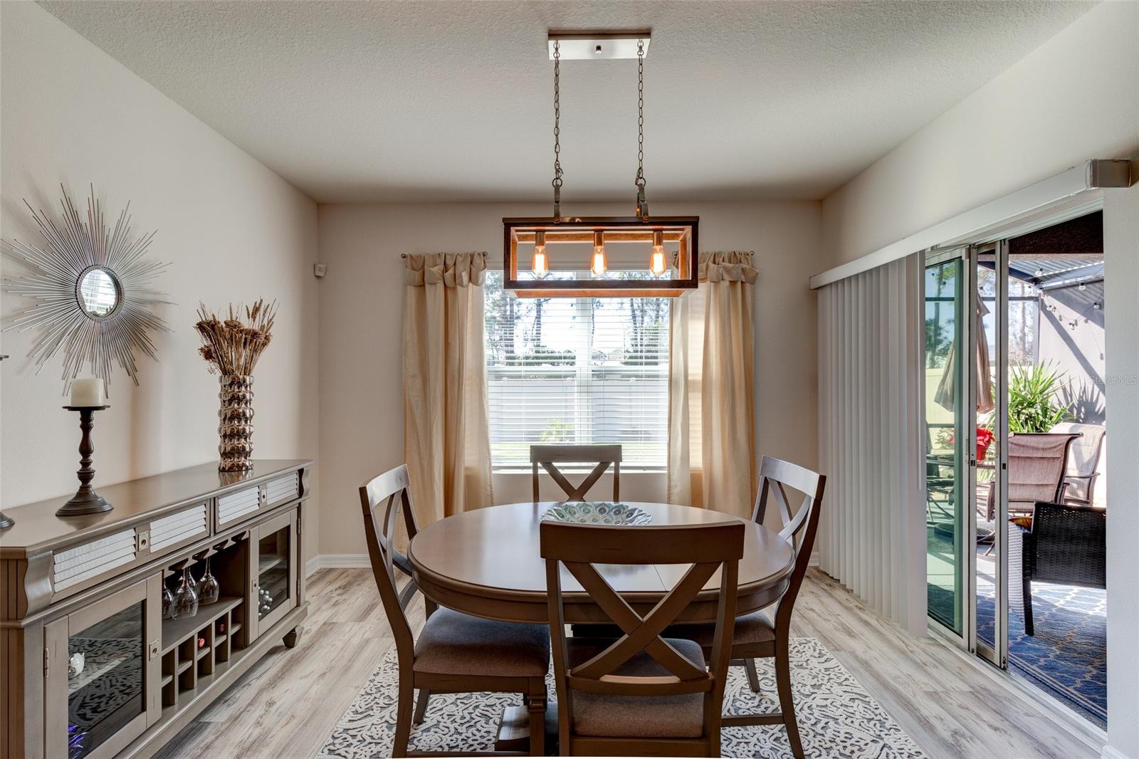 Woodbridge Lks/Edgewater - Residential