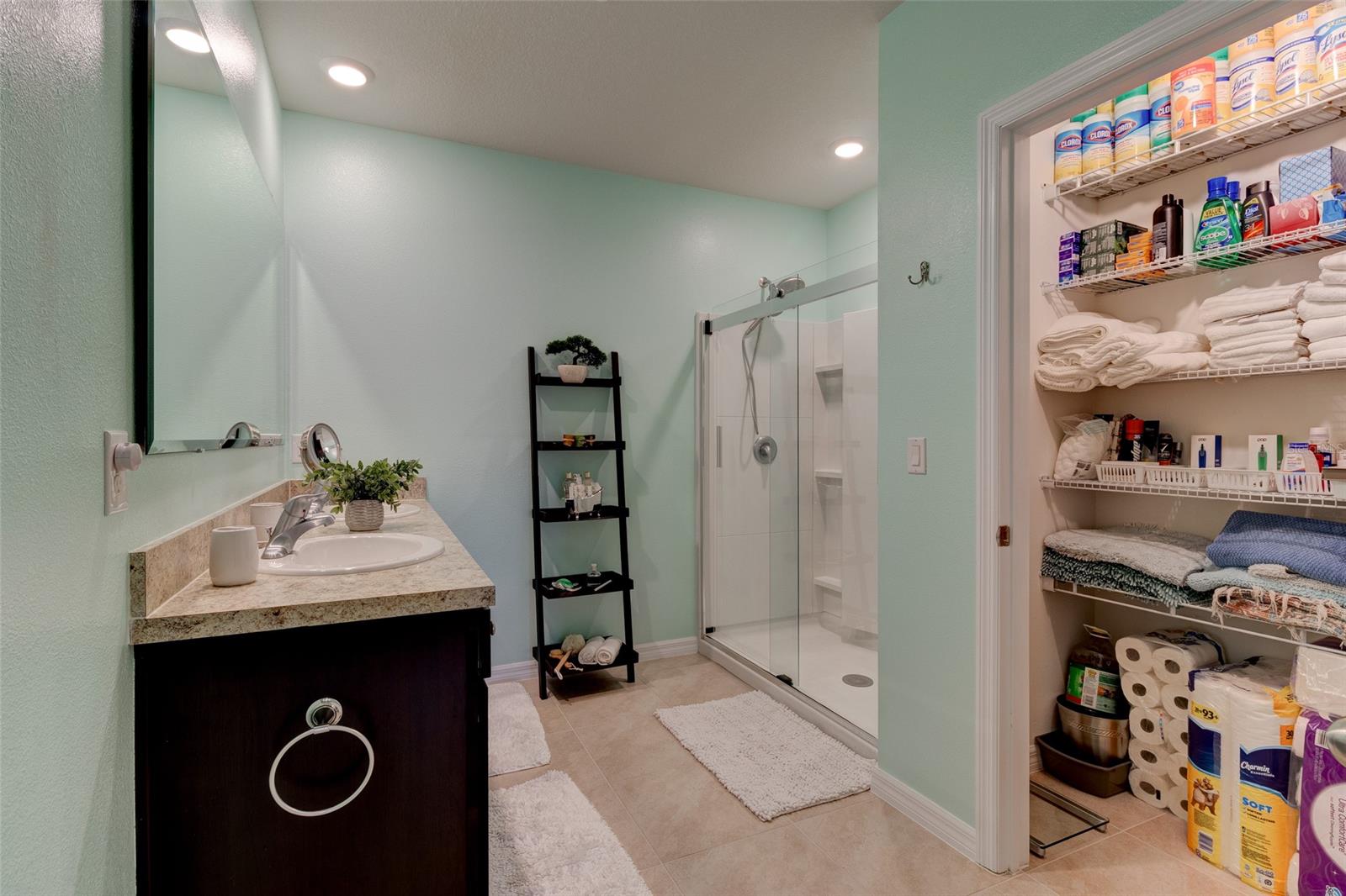 Woodbridge Lks/Edgewater - Residential