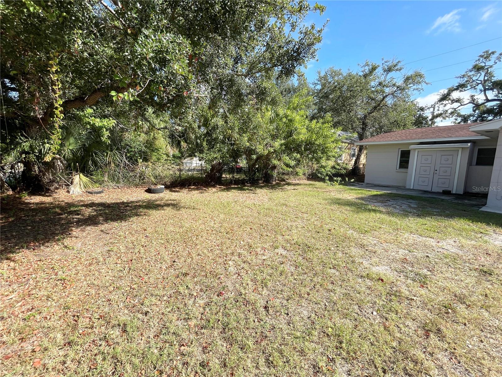 TANGERINE TERRACE - Residential Lease