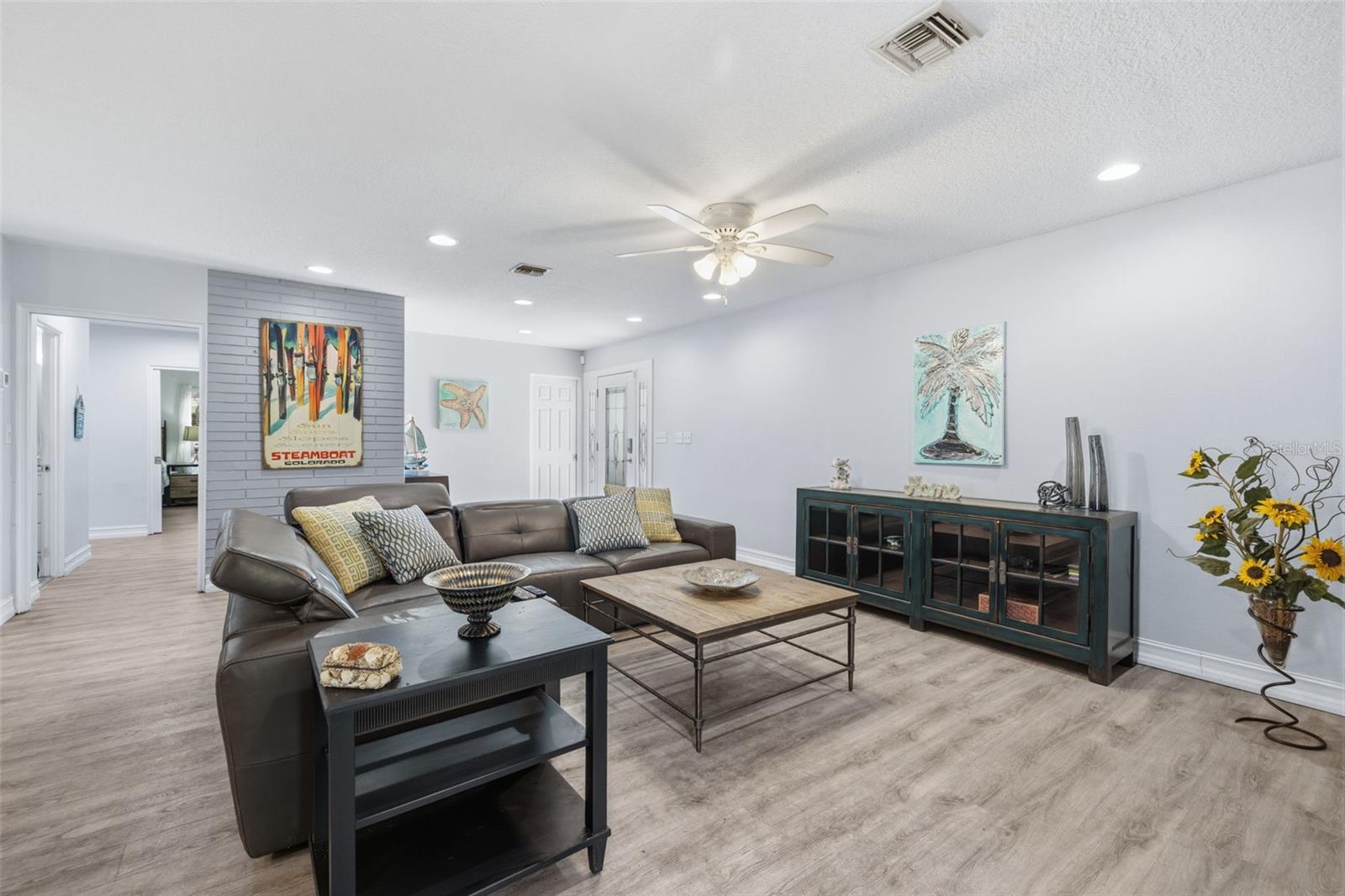 MAXIMO MOORINGS - Residential