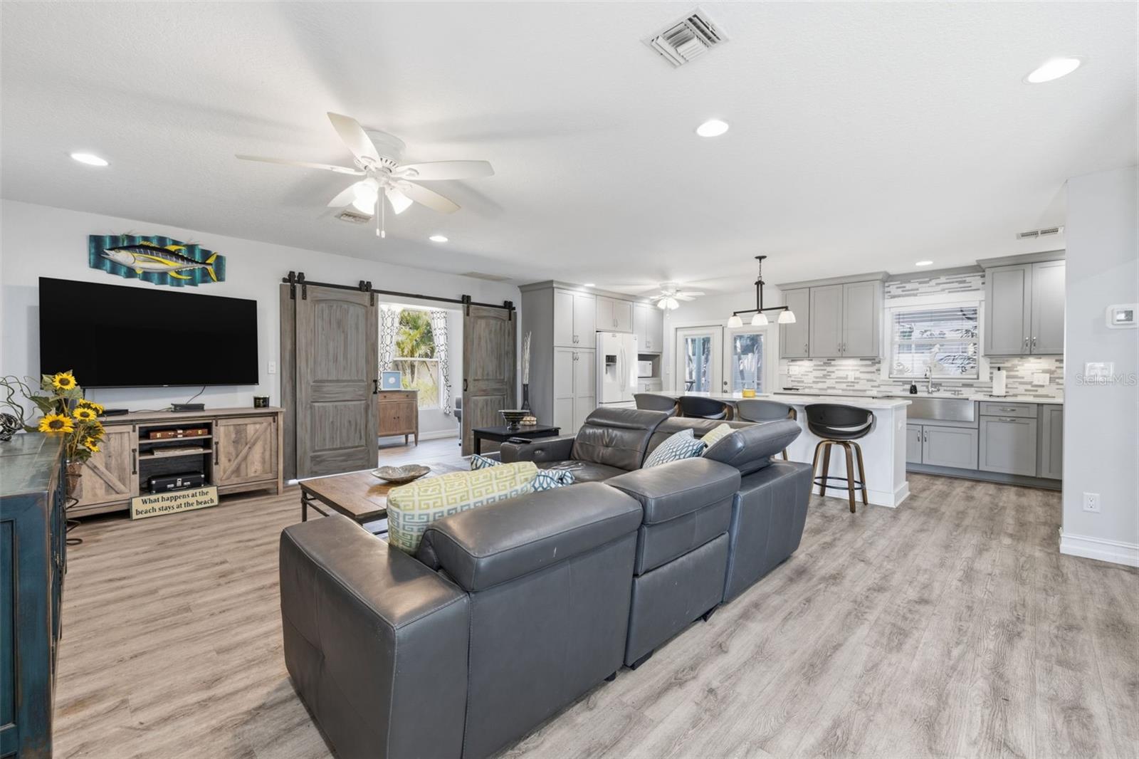 MAXIMO MOORINGS - Residential