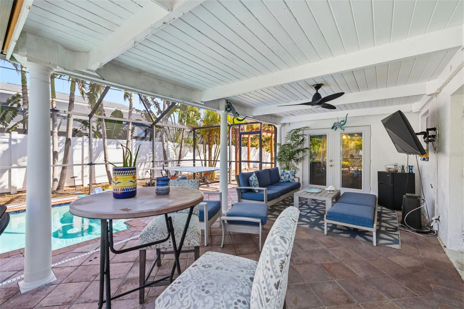 MAXIMO MOORINGS - Residential