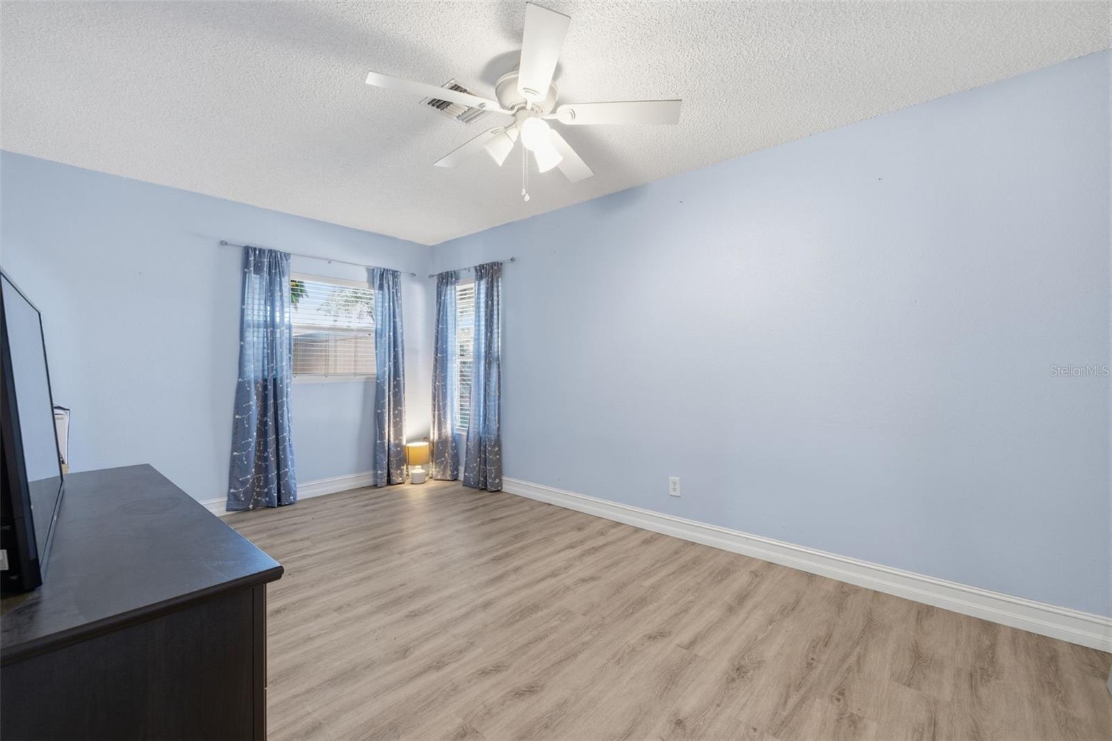 MAXIMO MOORINGS - Residential