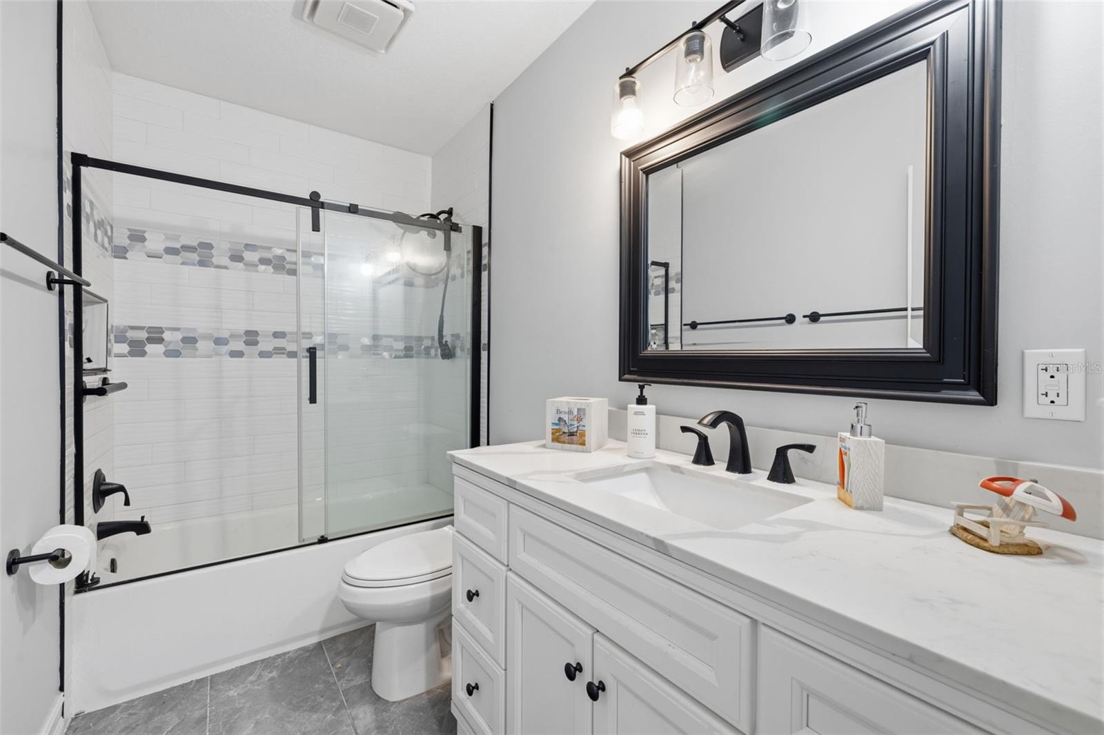 MAXIMO MOORINGS - Residential