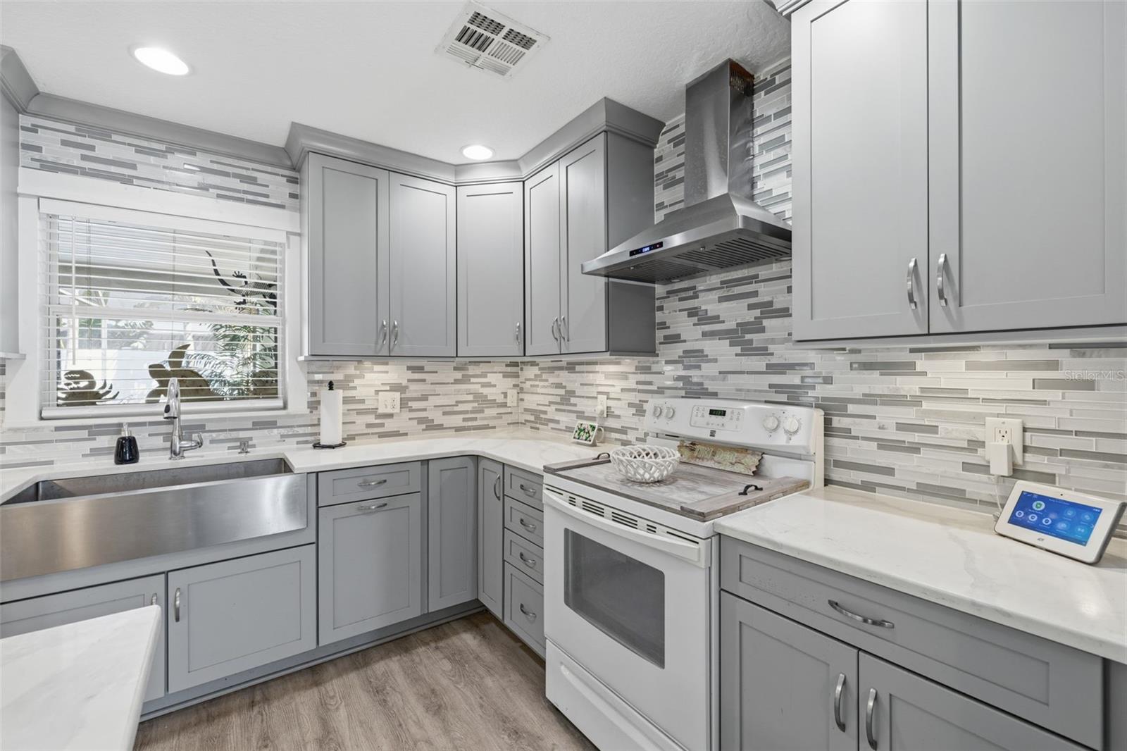 MAXIMO MOORINGS - Residential