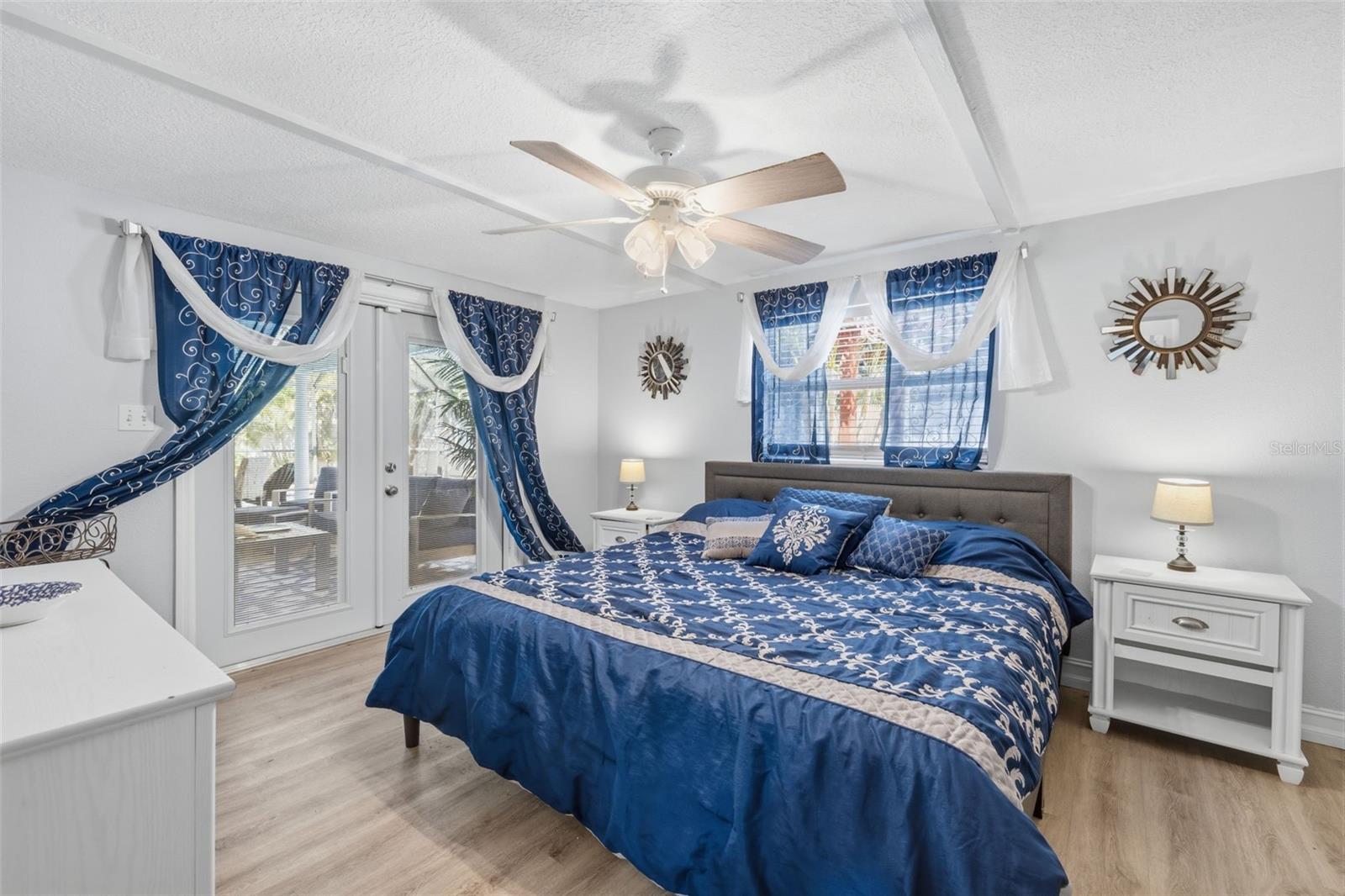 MAXIMO MOORINGS - Residential