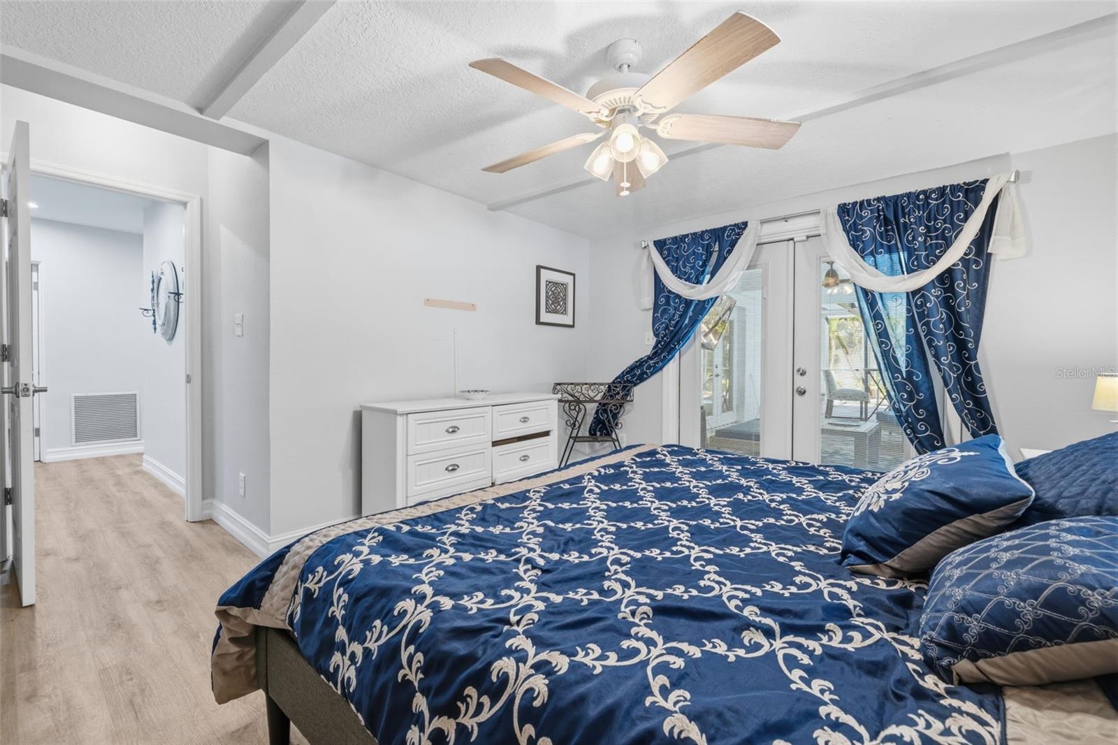 MAXIMO MOORINGS - Residential