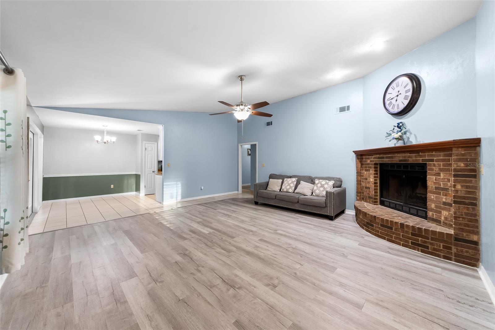 5908 NW 36TH PLACE