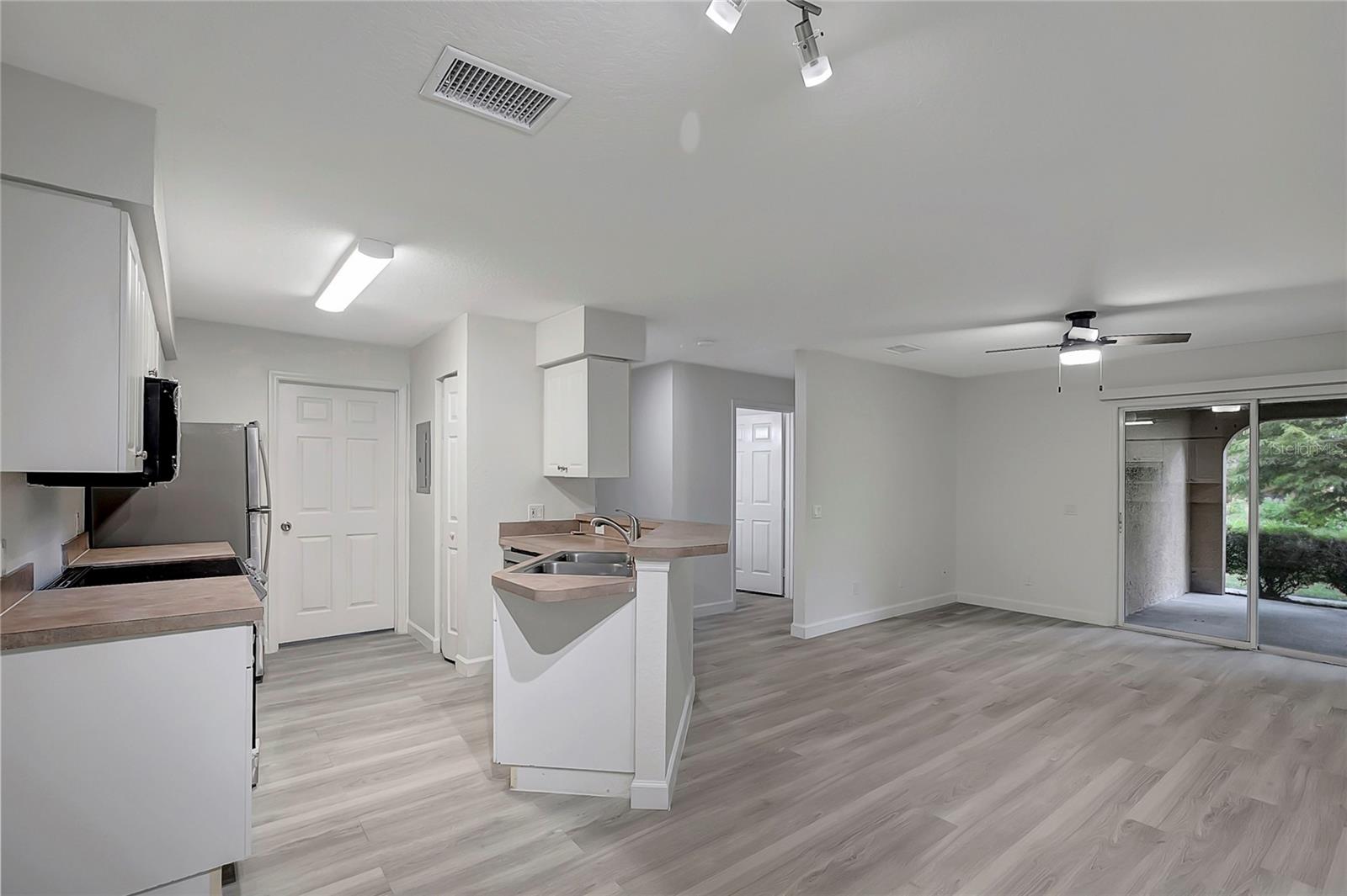 BELMONT AT RYALS CHASE CONDO - Residential