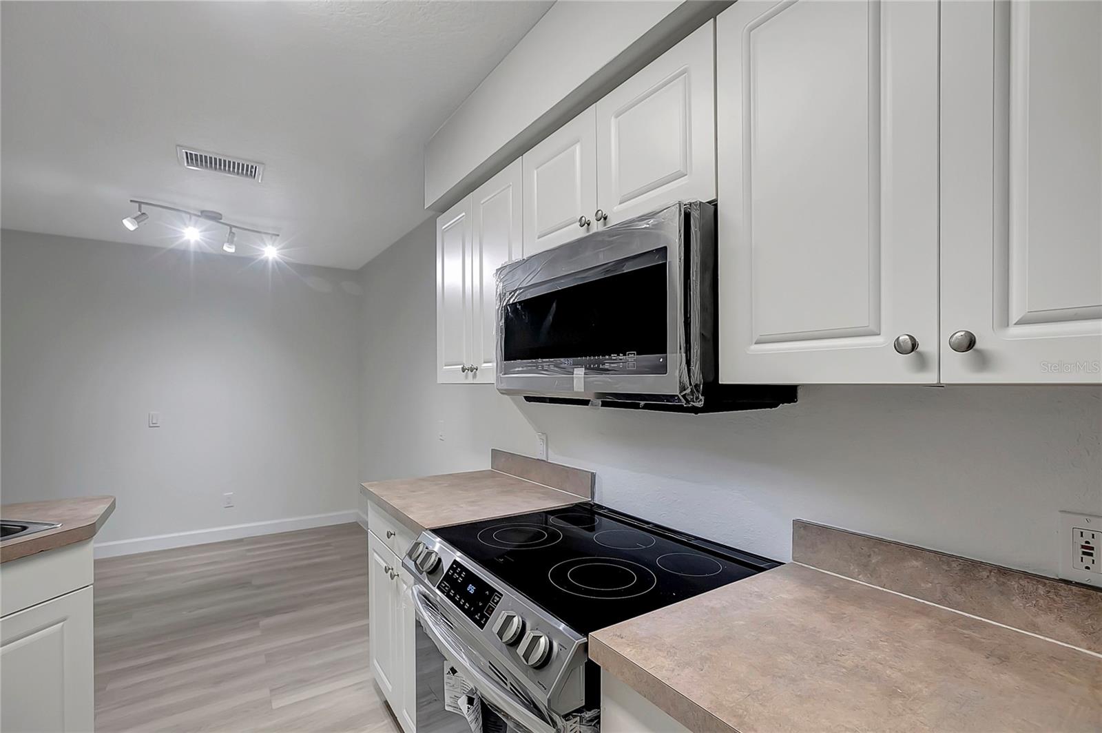 BELMONT AT RYALS CHASE CONDO - Residential