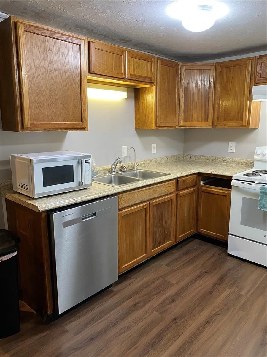 S P G HEIGHTS 8TH ADD - Residential