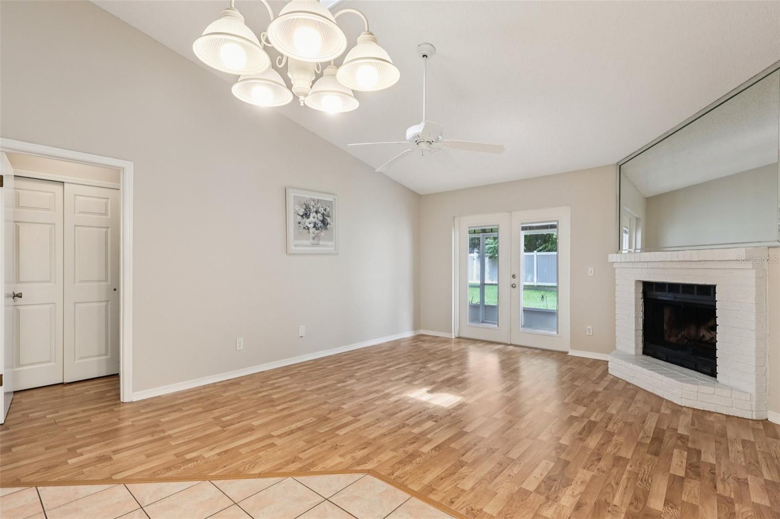 LAZY OAKS CONDO - Residential