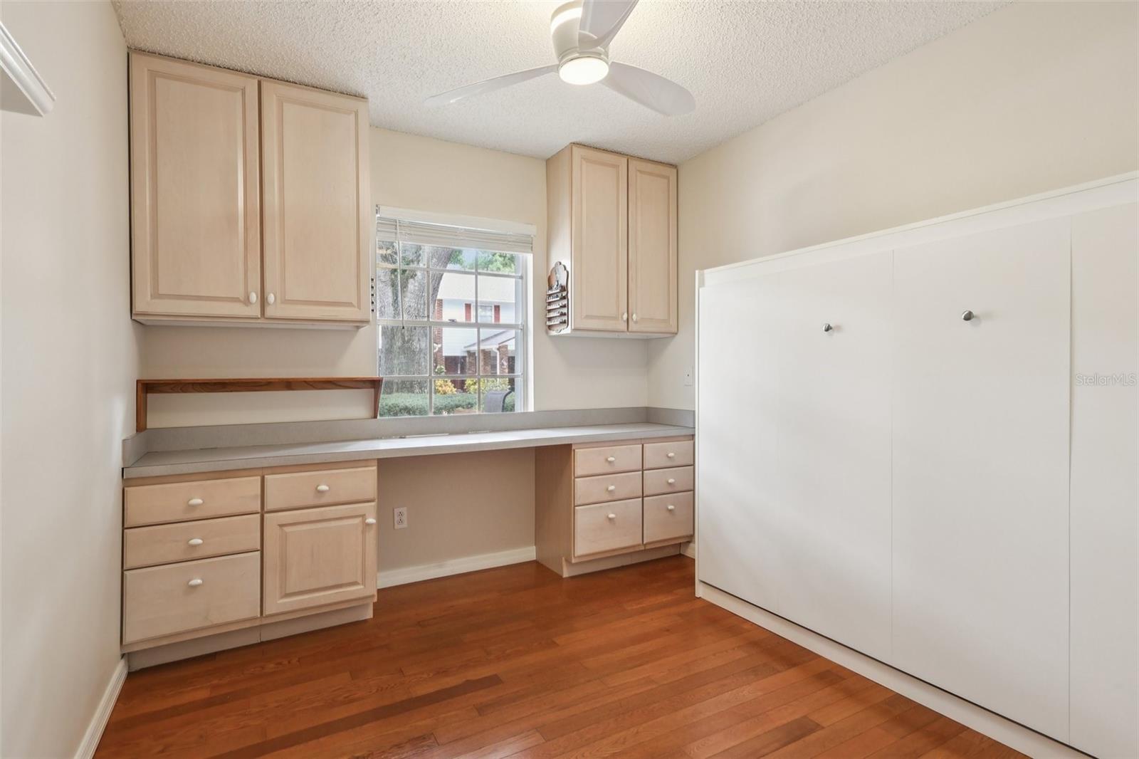 LAZY OAKS CONDO - Residential