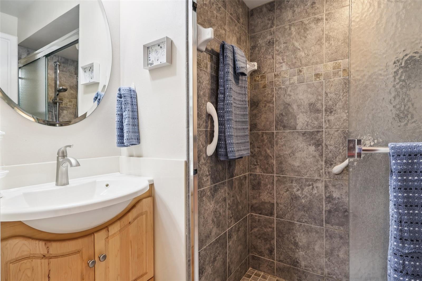 LAZY OAKS CONDO - Residential