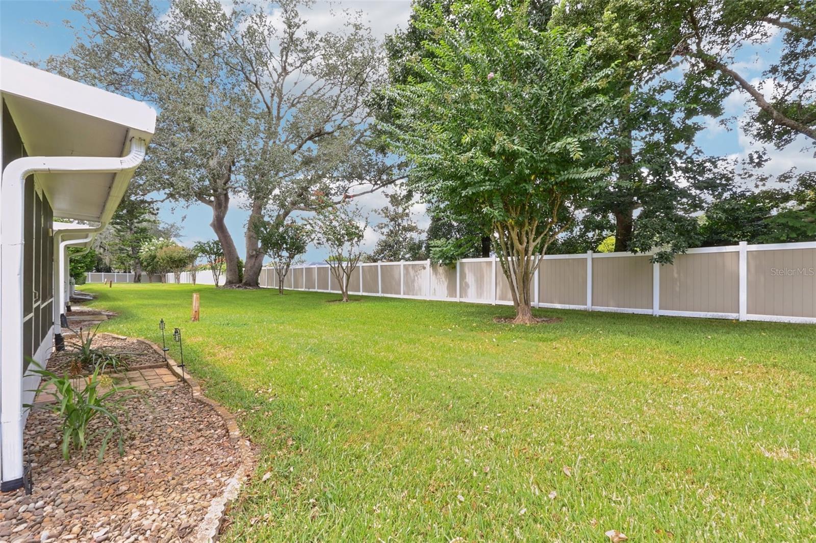 LAZY OAKS CONDO - Residential
