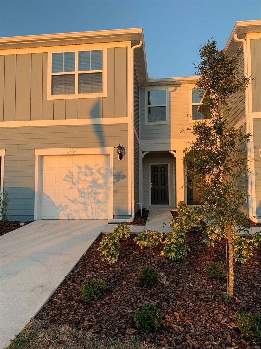 Beautifull Townhouse 3 Bed. / 2.5 Bath located in Cypress Cay community, Kissimmee. This cozy property has a spacious great room with open concept floor plan. The kitchen has a plenty of granite countertop with a breakfast bar and Stanley steel appliances and 42" wood cabinets. the master bedroom located on the second floor include a spacious walk-in closet and a bathroom with double vanity and walk-in shower. The second and third bedrooms, extra-full bath and laundry are located on the second floor also. This new community Cypress Cay offers to residents' great amenities as a pool & cabana, playground, basketball court and walking trails. Located 15 minutes from Disney and 8 miles from the new theme park EPIC Universe; close to major highways: 192 Hwy., Osceola Pkway, 535, 417, I-4 and only 15 minutes to OIA; and just minutes away to Walmart, Aldi, Target, Sam's, restaurants and shopping areas makes this property a great place to live! The rent payment includes high-speed internet and streaming TV.