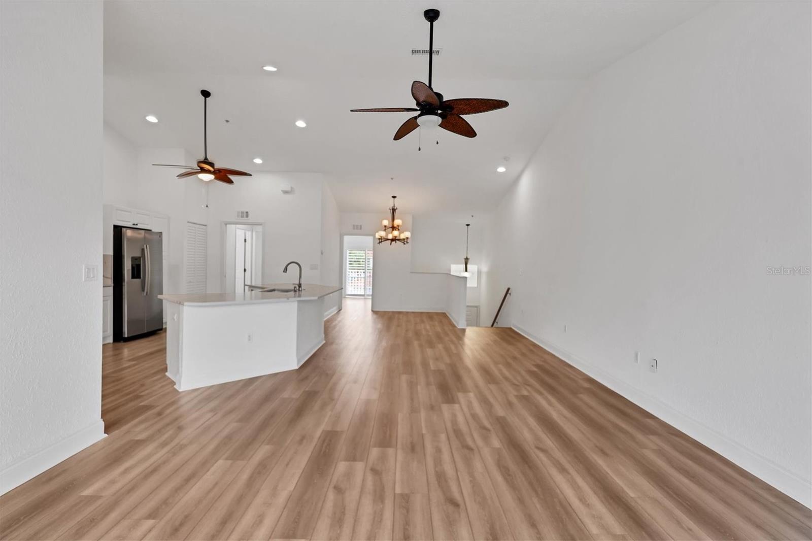 PALM GROVE - Residential Lease