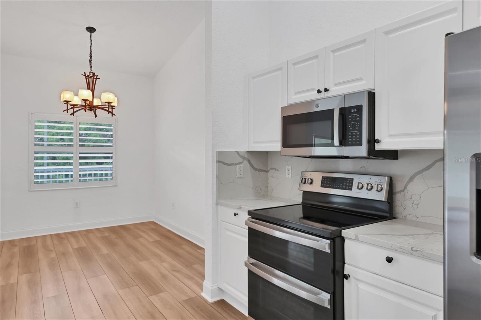 PALM GROVE - Residential Lease