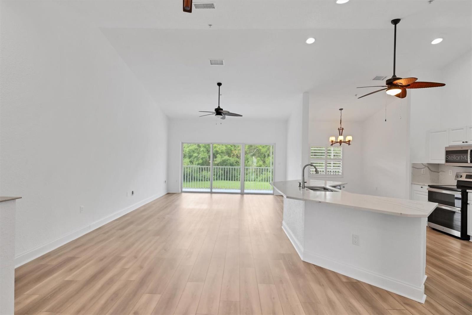 PALM GROVE - Residential Lease