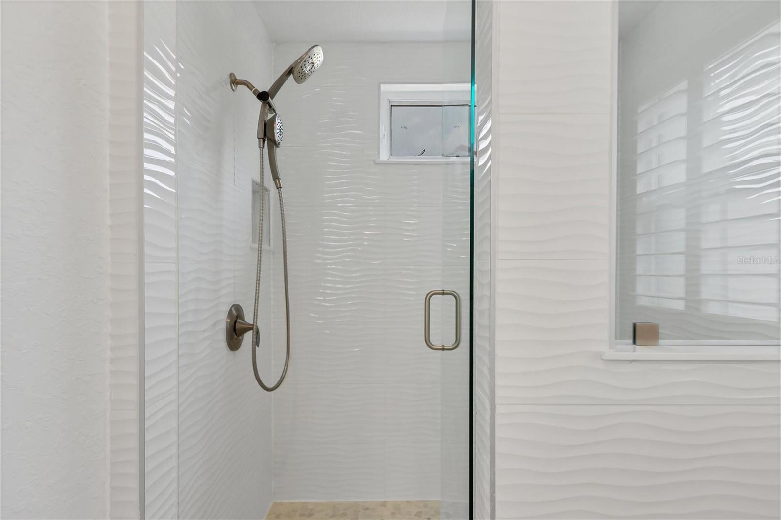 PALM GROVE - Residential Lease