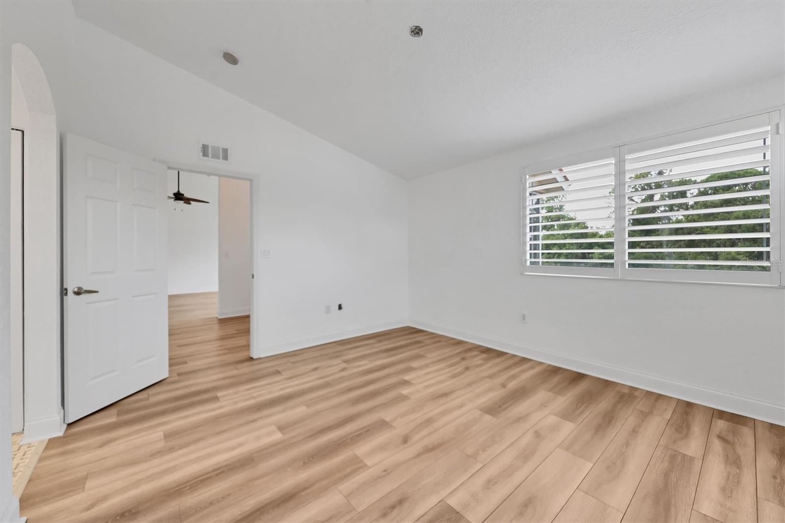 PALM GROVE - Residential Lease