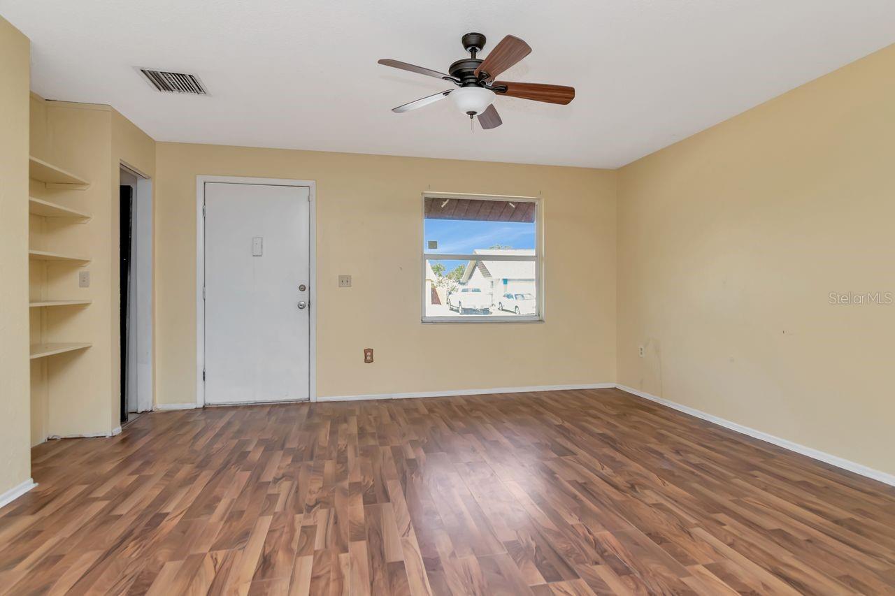 SEVEN SPGS HOMES - Residential