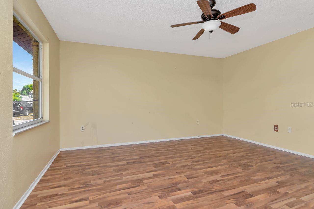 SEVEN SPGS HOMES - Residential