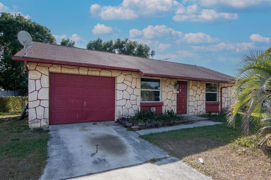 Investor Alert! Charming 2BR/1BA/1-car garage home in the quiet Seven Springs area of New Port Richey. Features include fresh paint, new wood flooring, and a functional floor plan with a screened porch.
The property offers a spacious yard with mature trees, ample parking, and a large backyard with covered patio.
Centrally located near Tarpon Springs, Trinity, and Palm Harbor. Great investment opportunity with excellent rental potential!