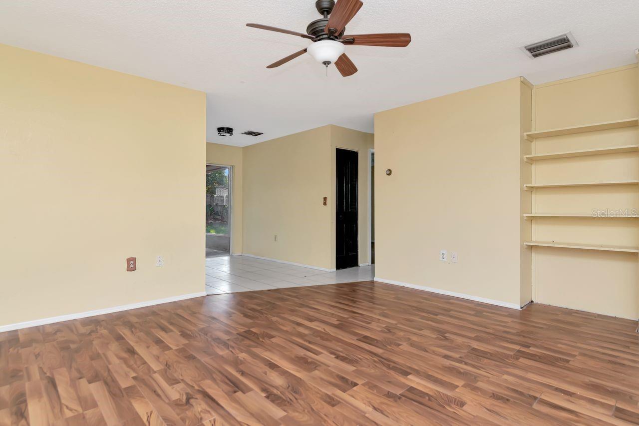 SEVEN SPGS HOMES - Residential