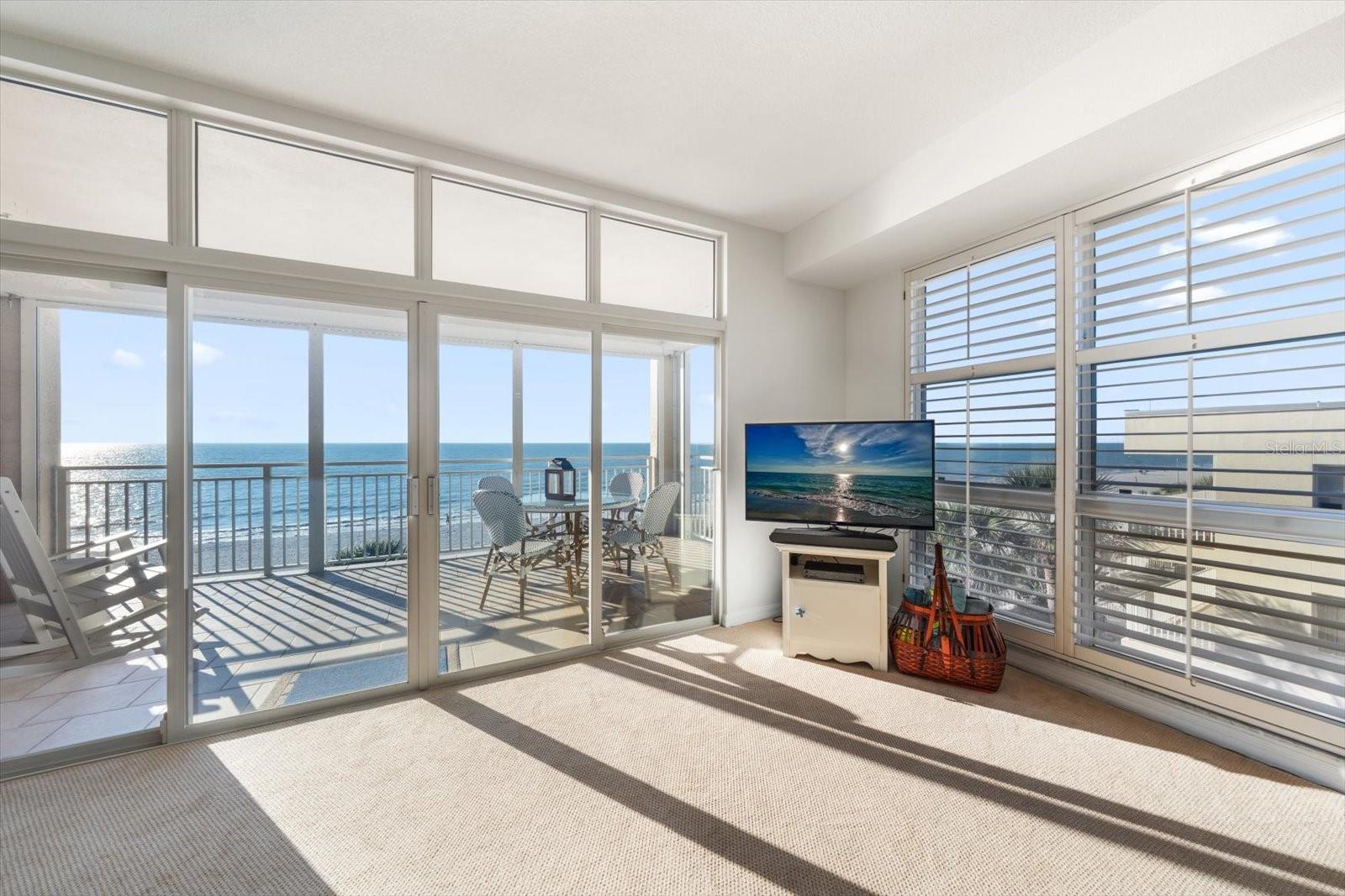 CHEZ SOLEIL CONDO - Residential