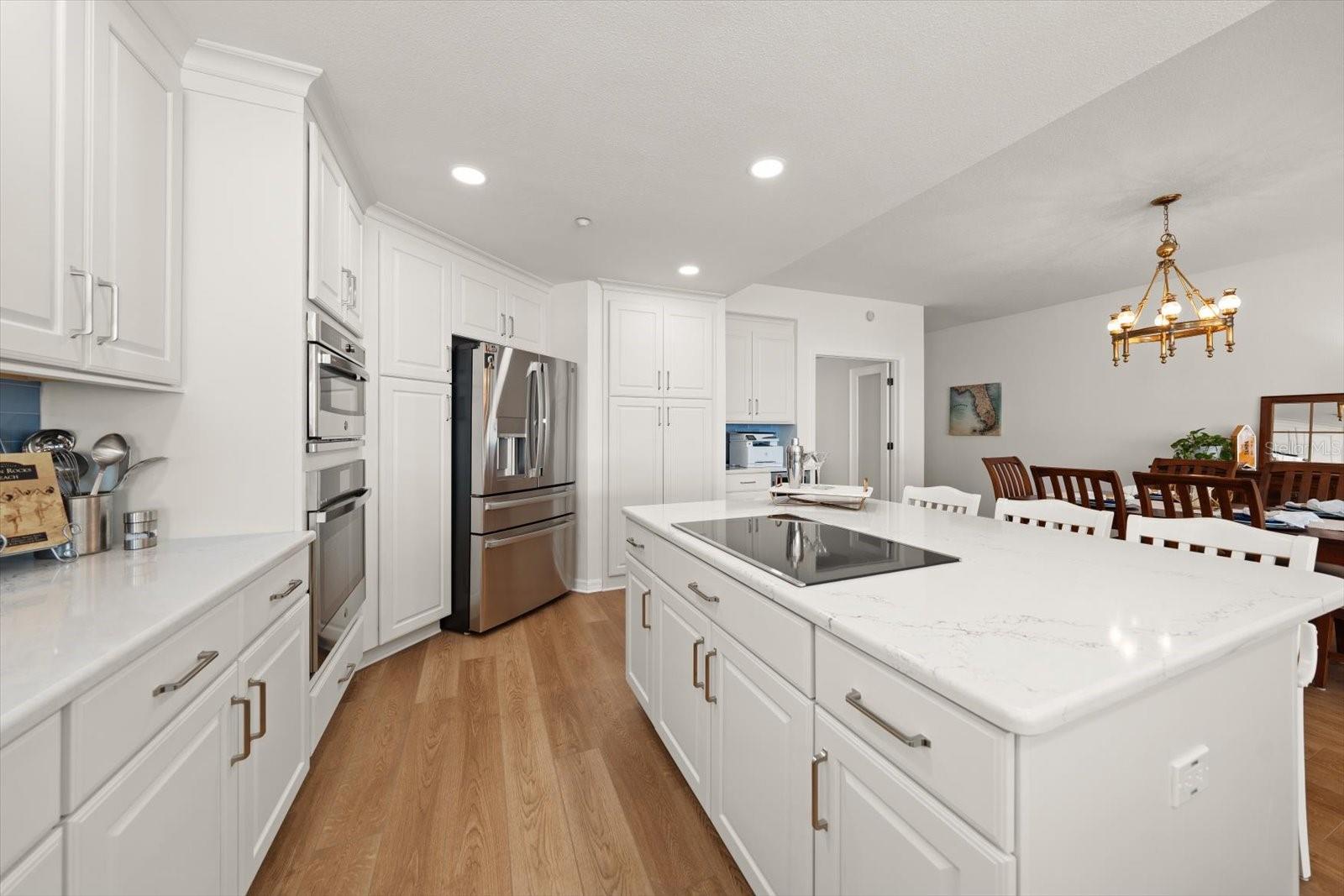 CHEZ SOLEIL CONDO - Residential