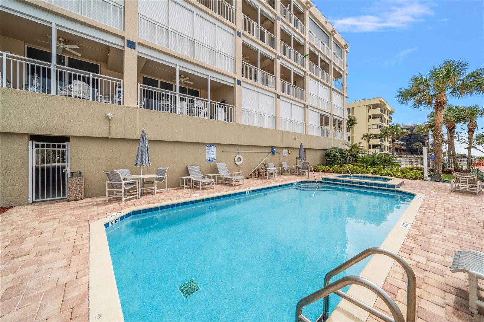 CHEZ SOLEIL CONDO - Residential