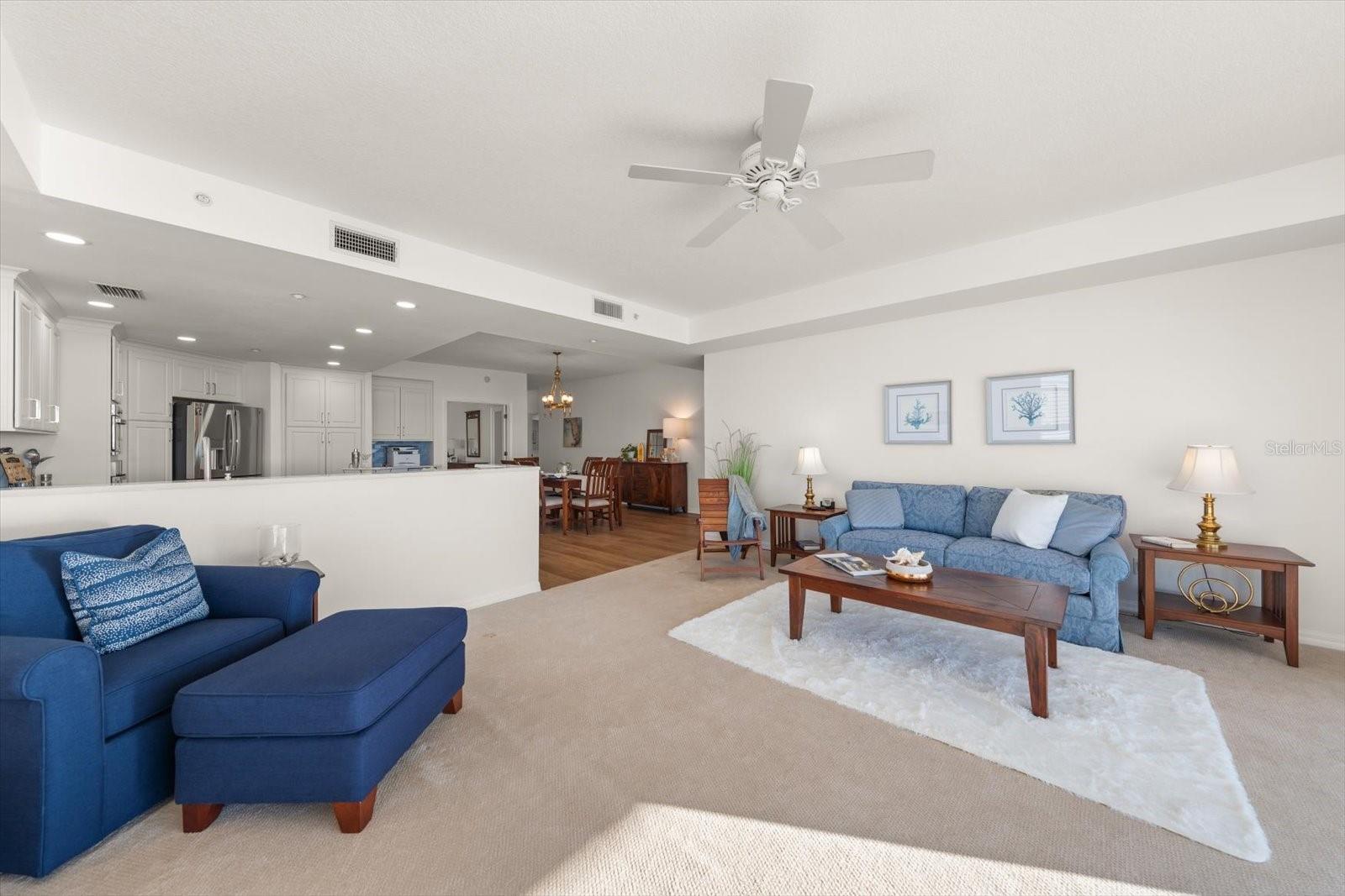 CHEZ SOLEIL CONDO - Residential