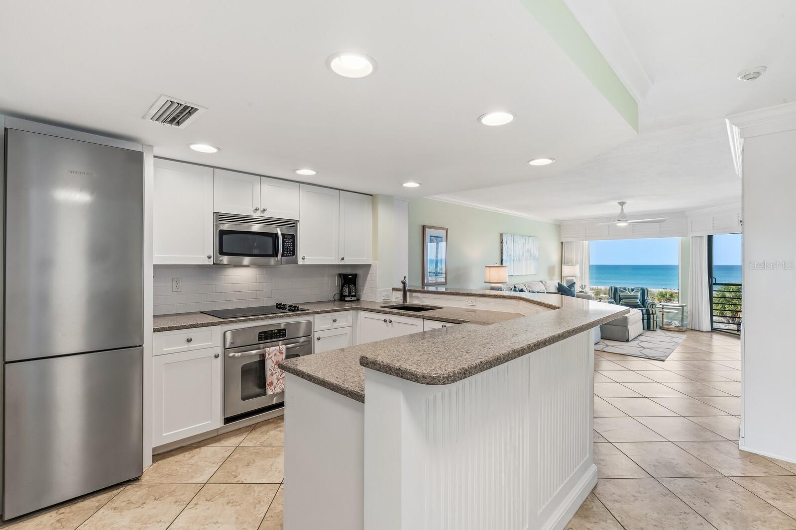BEACH CHALET BLD G - Residential