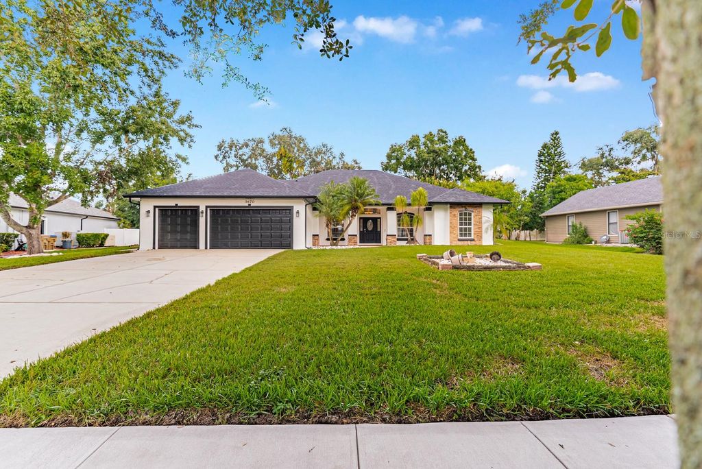 Photo of 1670 Taylor Ridge Loop, Kissimmee, FL 34744 (MLS # S5135712)