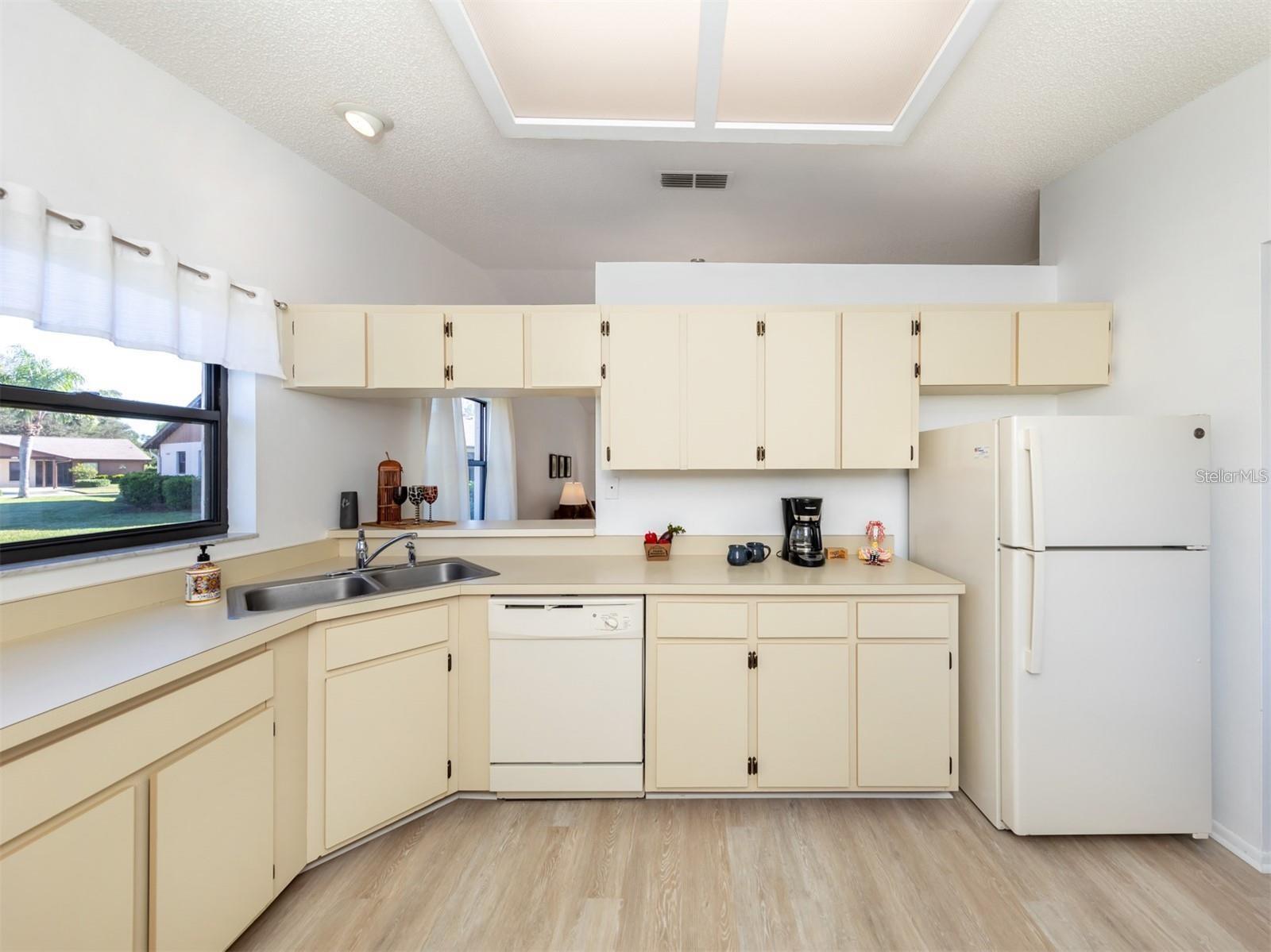 CURRY COVE - Residential