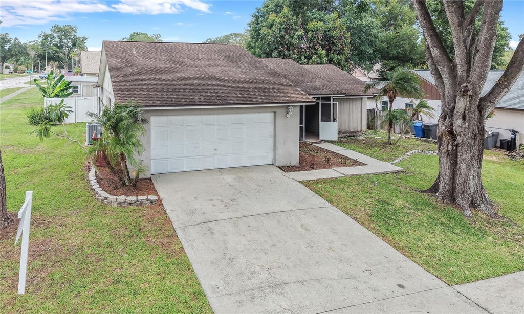 Photo of 1702 Southwind Drive, Brandon, FL 33510 (MLS # TB8524170)