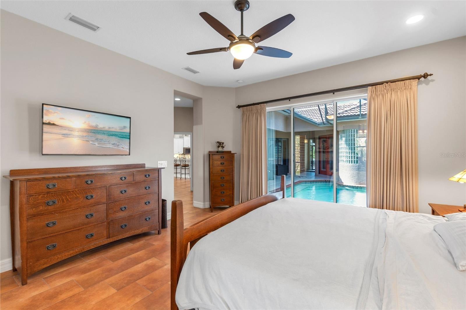 PARK TRACE ESTATES - Residential