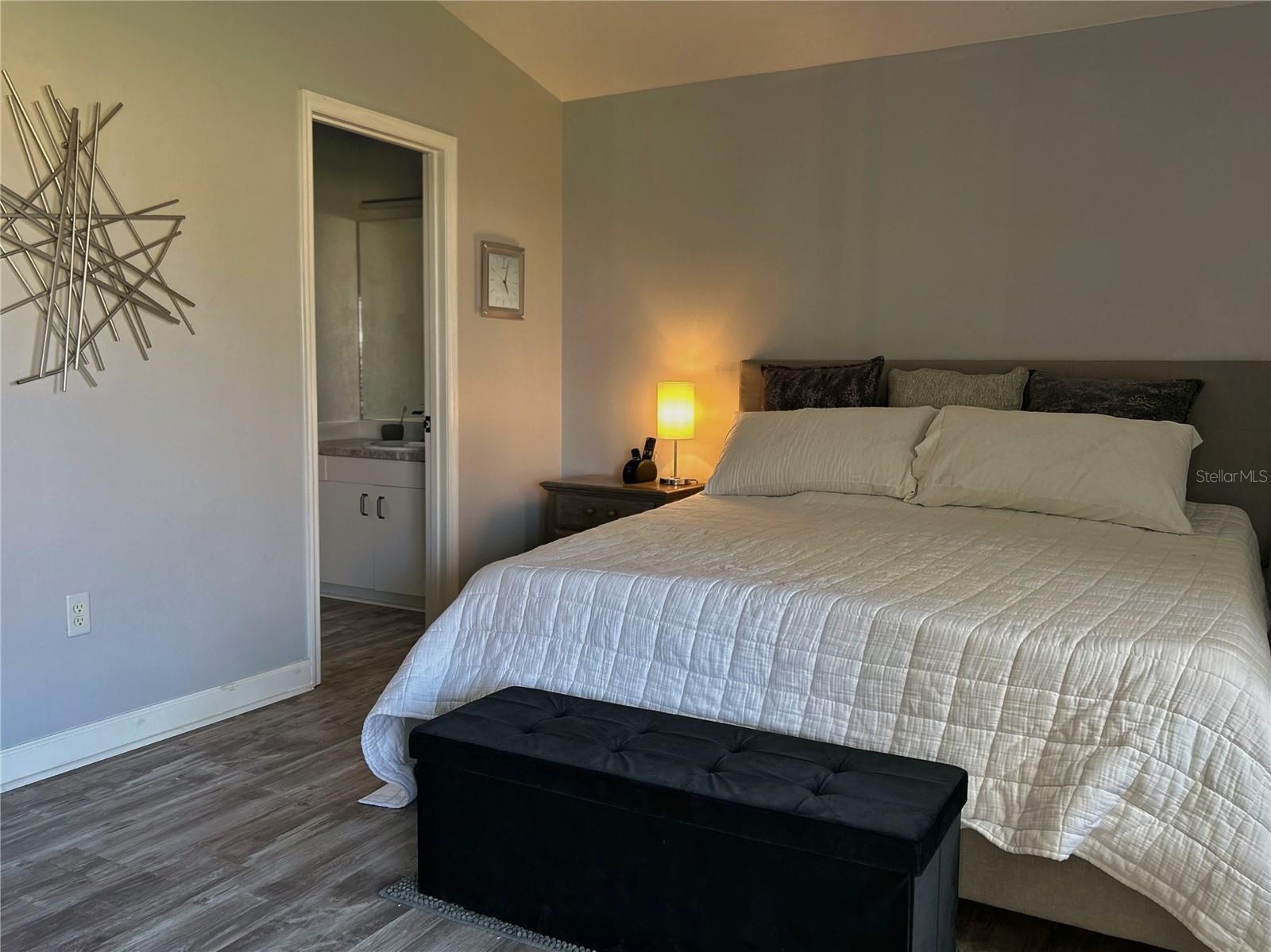 LAKE POINTE SUNTREE - Residential