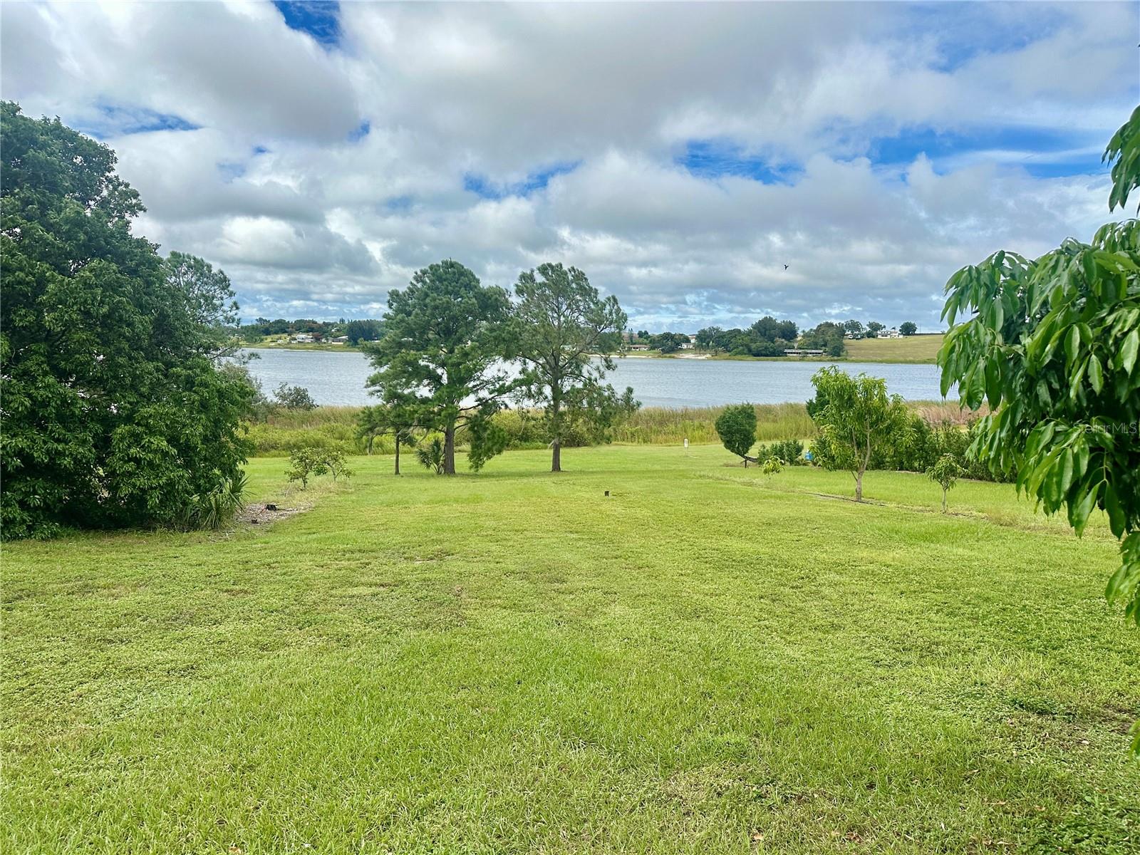 HOWEY W J LAND STARR LAKE - Residential Lease