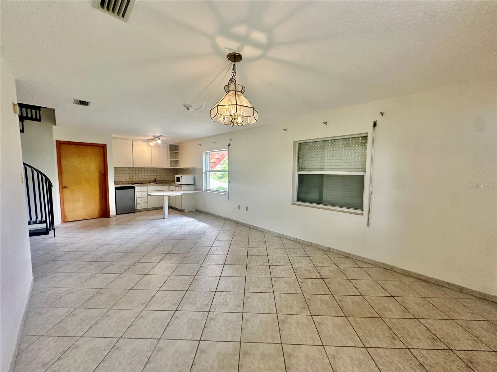 HOWEY W J LAND STARR LAKE - Residential Lease