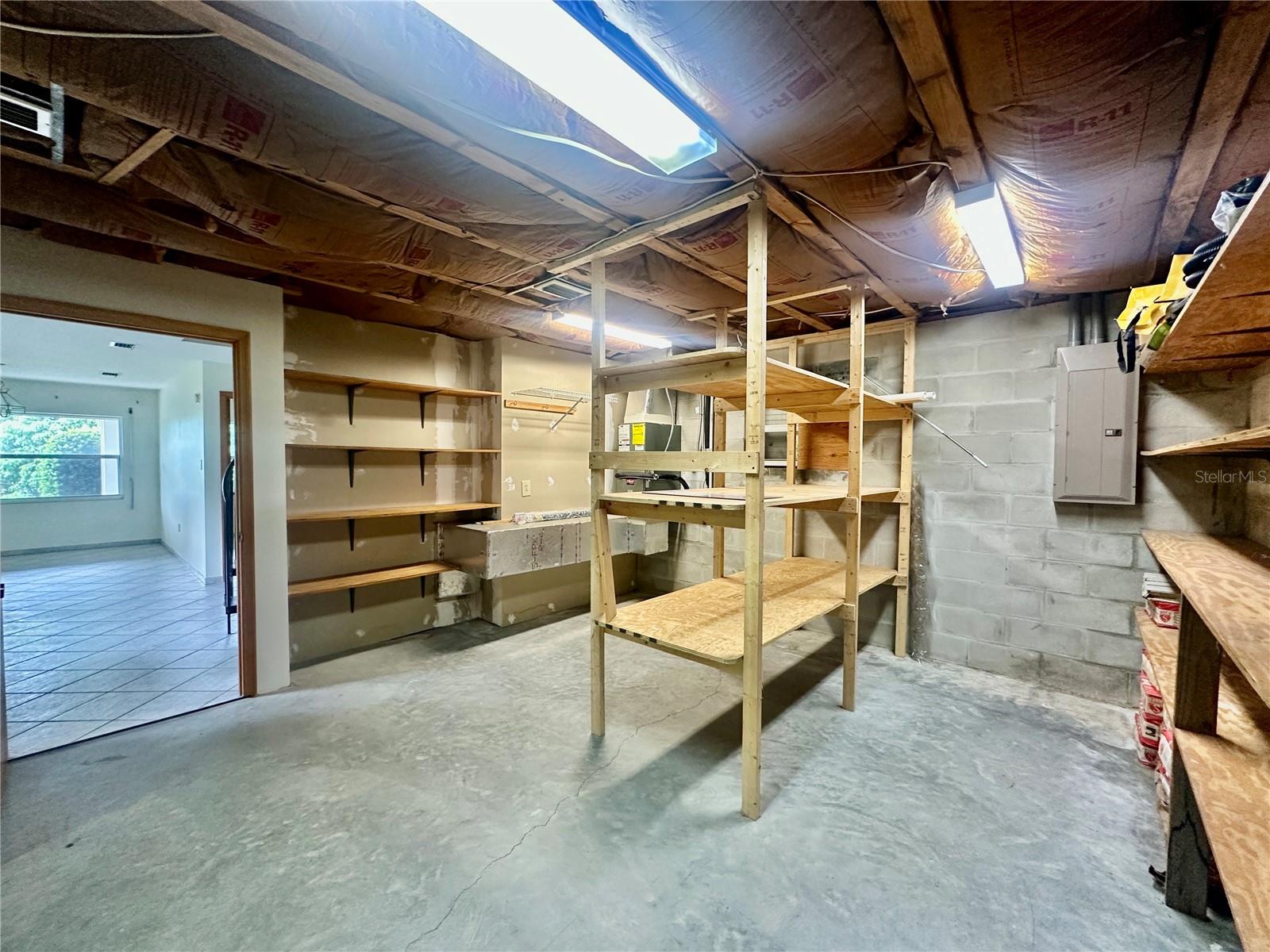 HOWEY W J LAND STARR LAKE - Residential Lease