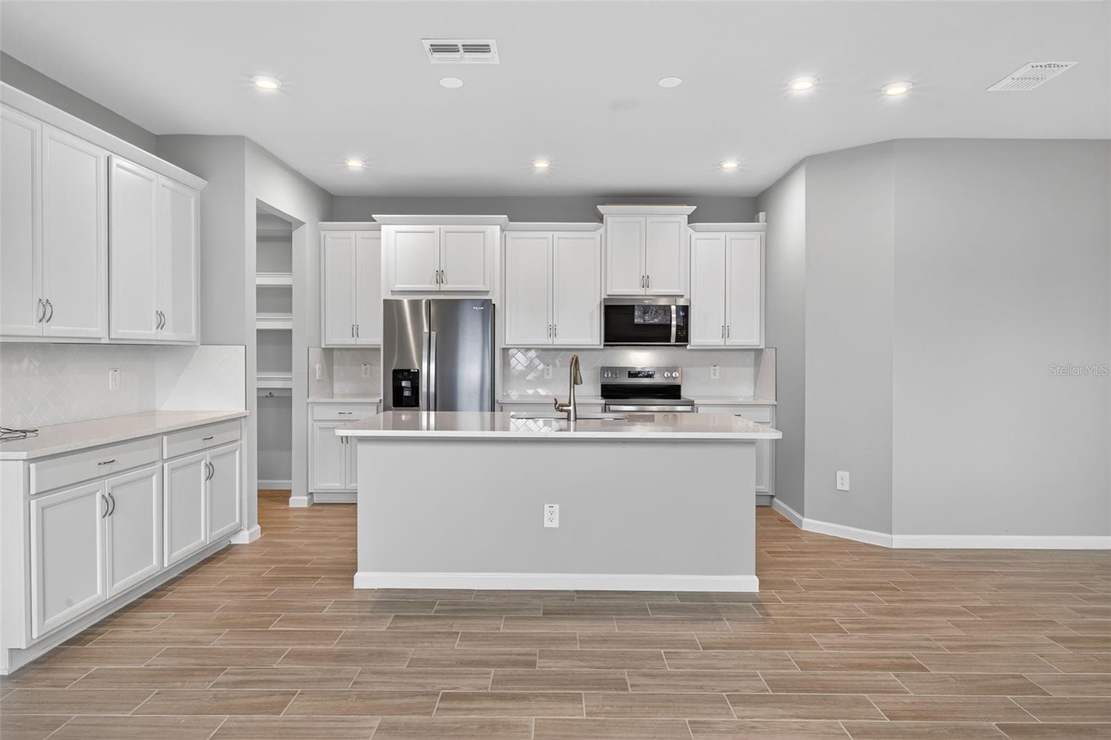 3350 TIMBER CROSSING AVENUE